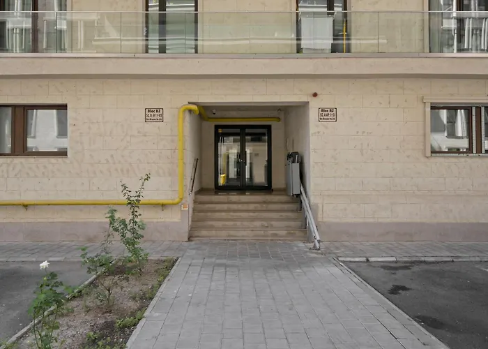 Greenplace Apartment