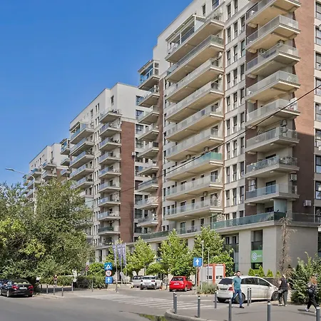 Апартаменти Greenplace Бухарест